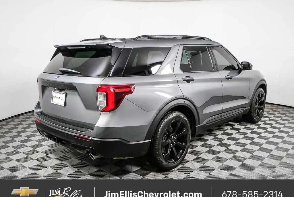 2023 Ford Explorer ST-Line thumbnail 3