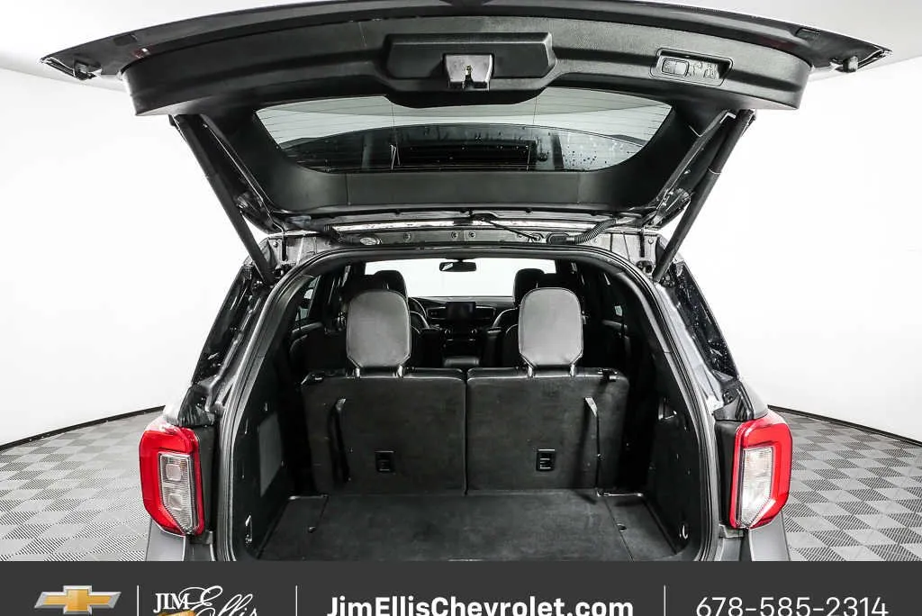 2023 Ford Explorer ST-Line thumbnail 31