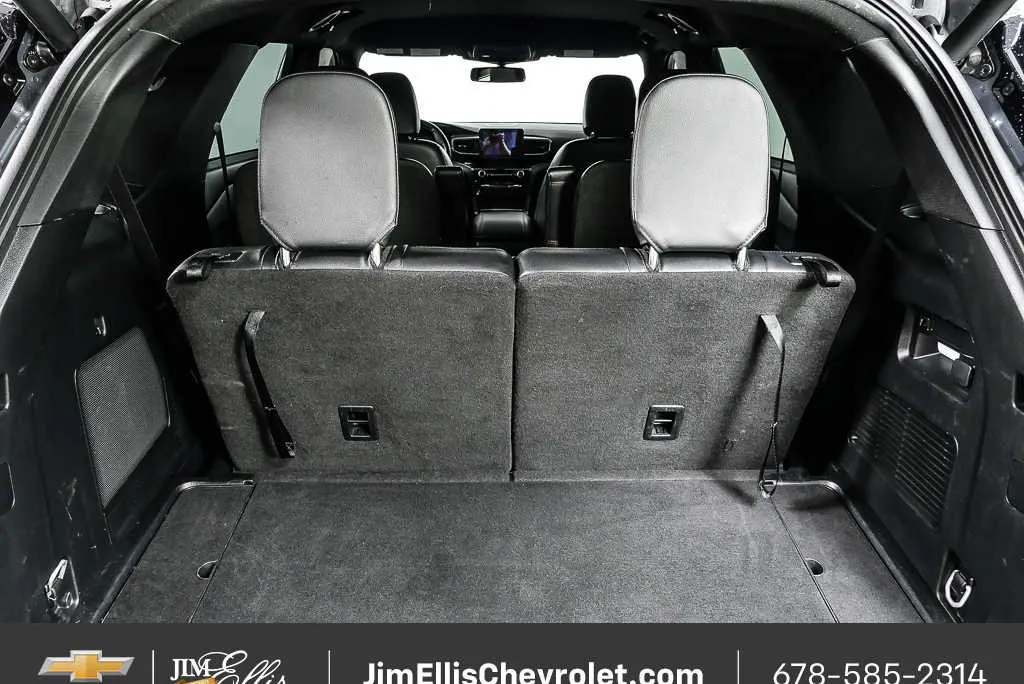 2023 Ford Explorer ST-Line thumbnail 32