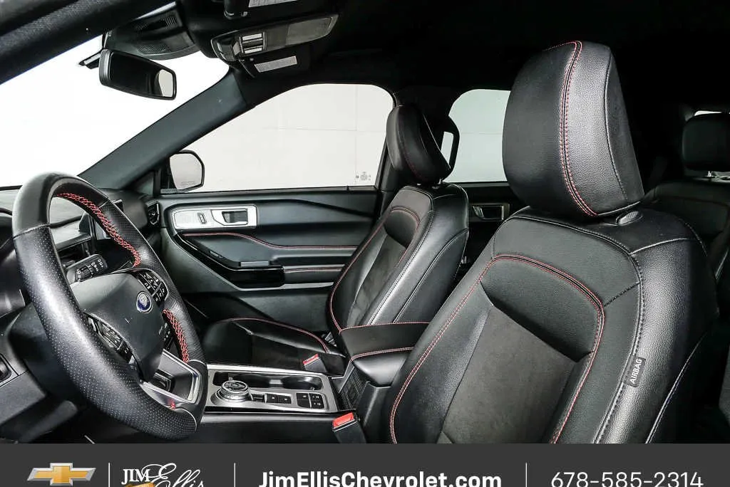 2023 Ford Explorer ST-Line thumbnail 5