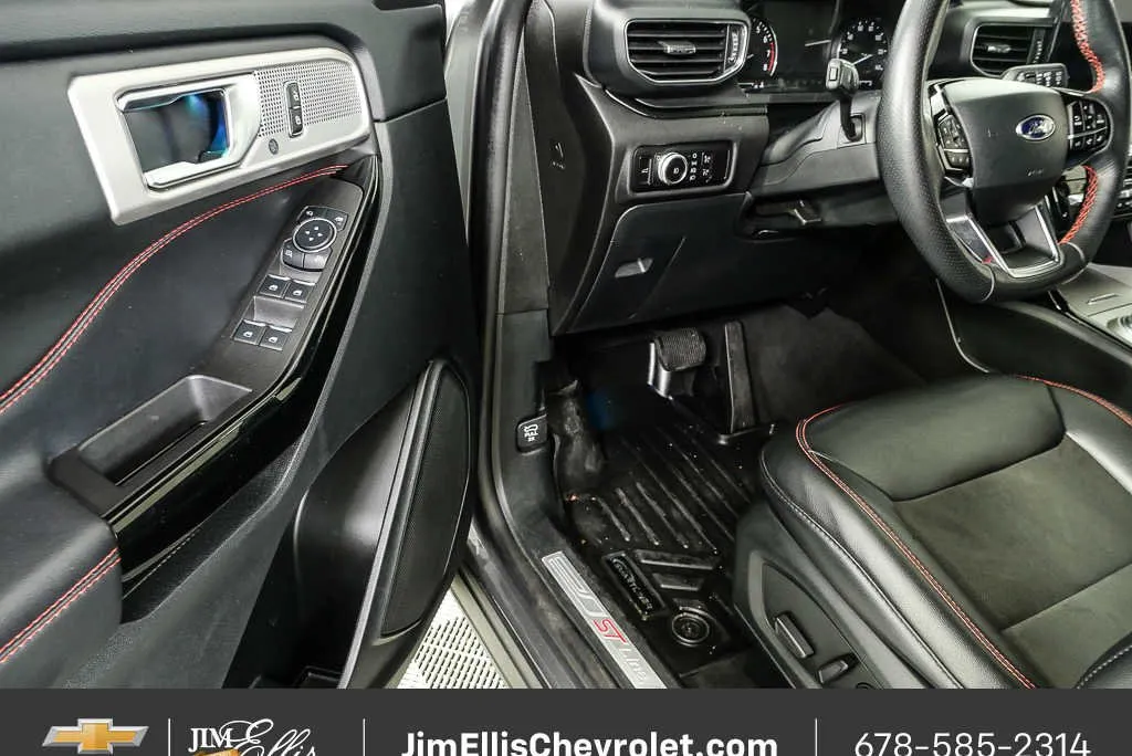 2023 Ford Explorer ST-Line thumbnail 8