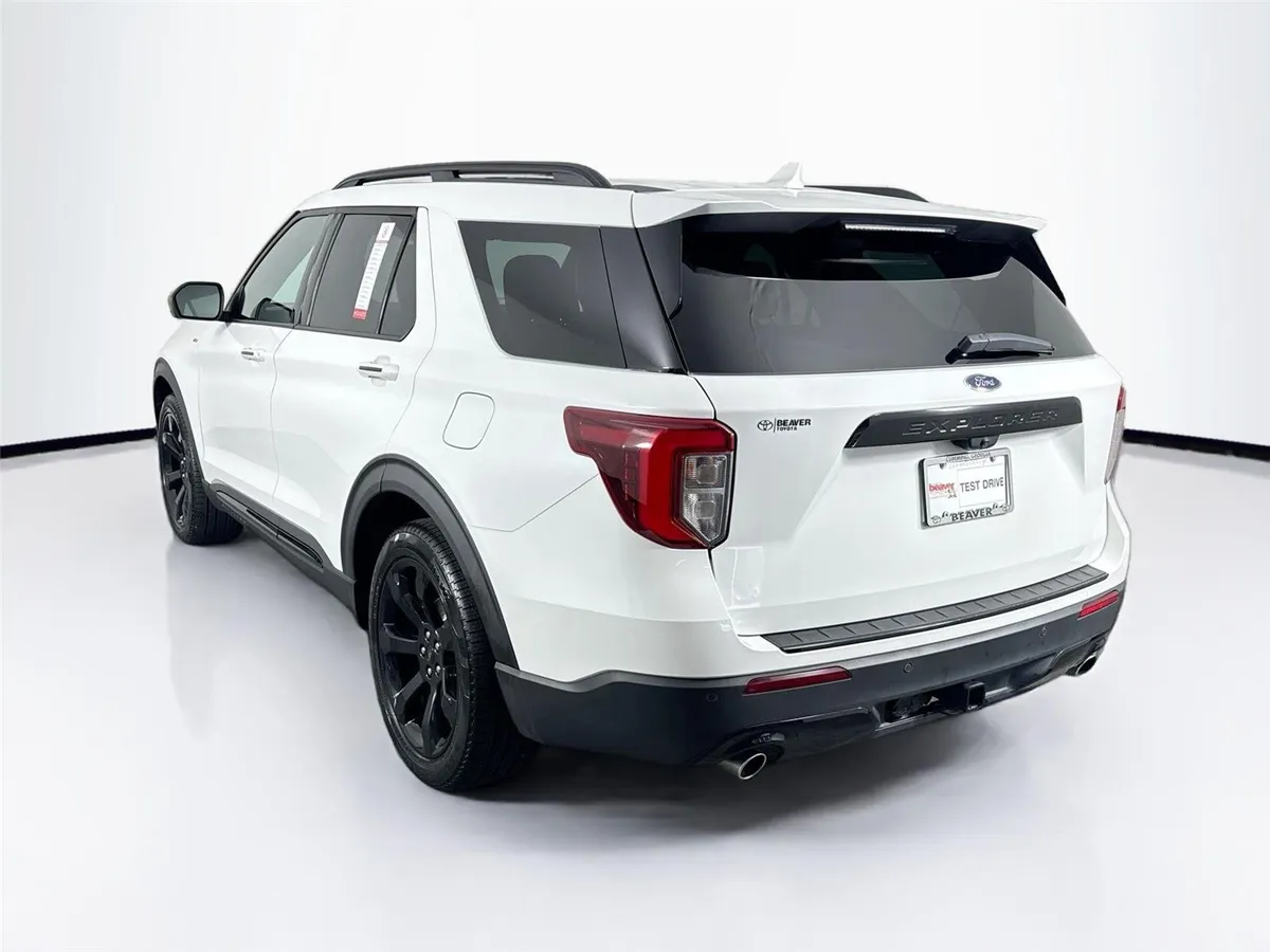 2023 Ford Explorer ST-Line thumbnail 12