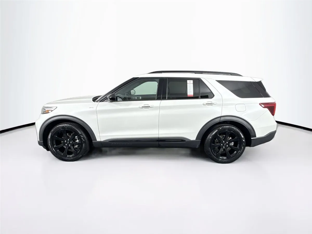 2023 Ford Explorer ST-Line thumbnail 13