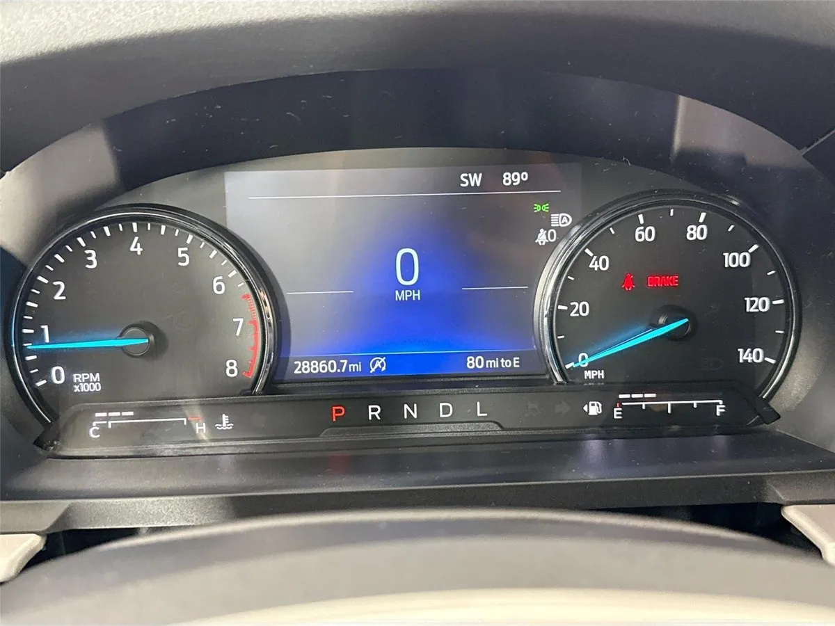 2023 Ford Explorer XLT thumbnail 20