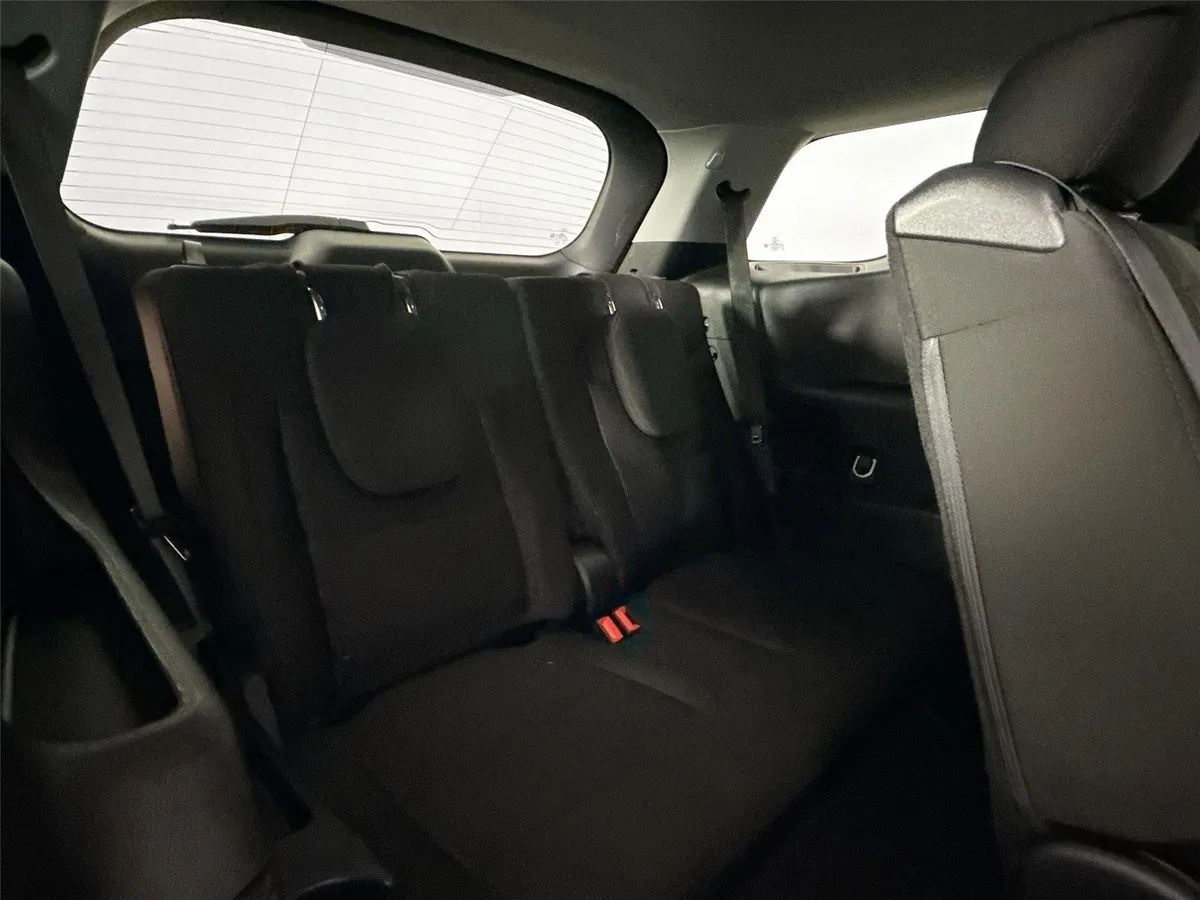 2023 Ford Explorer XLT thumbnail 37