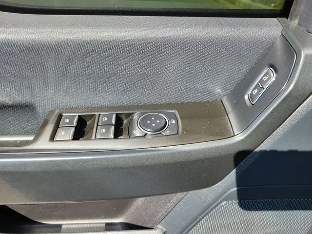2023 Ford F-150 thumbnail 19