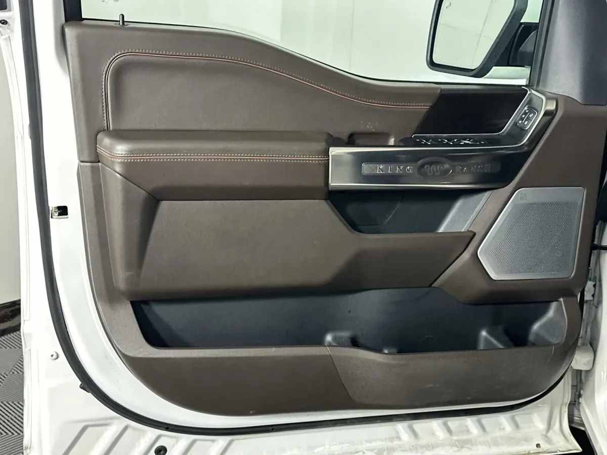 2023 Ford F-150 King Ranch thumbnail 10