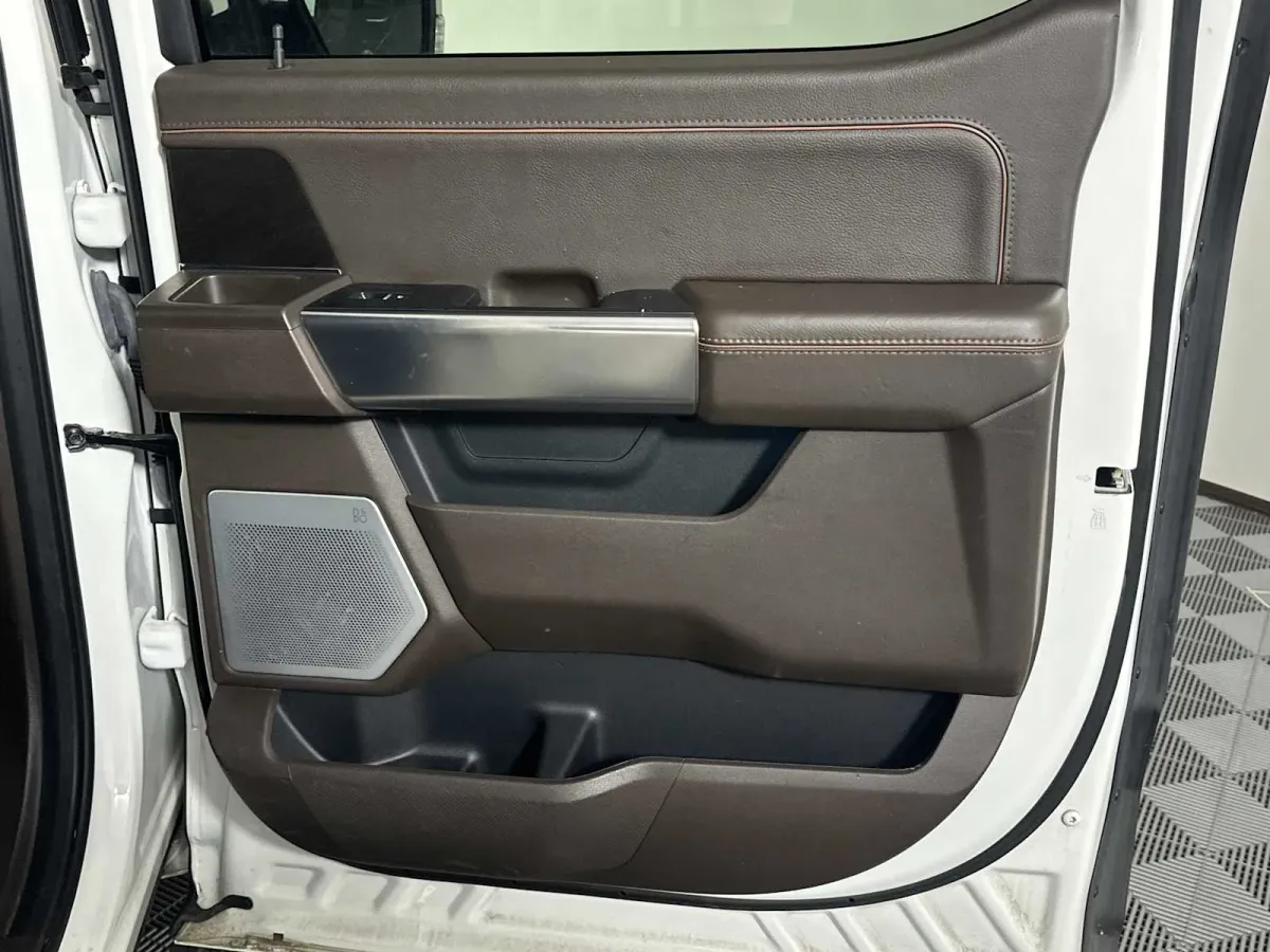2023 Ford F-150 King Ranch thumbnail 21