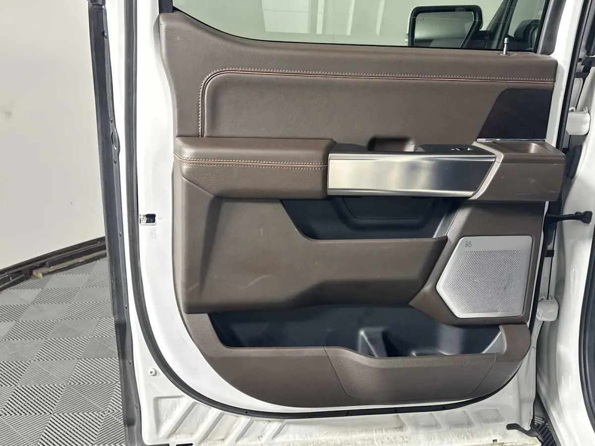 2023 Ford F-150 King Ranch thumbnail 26