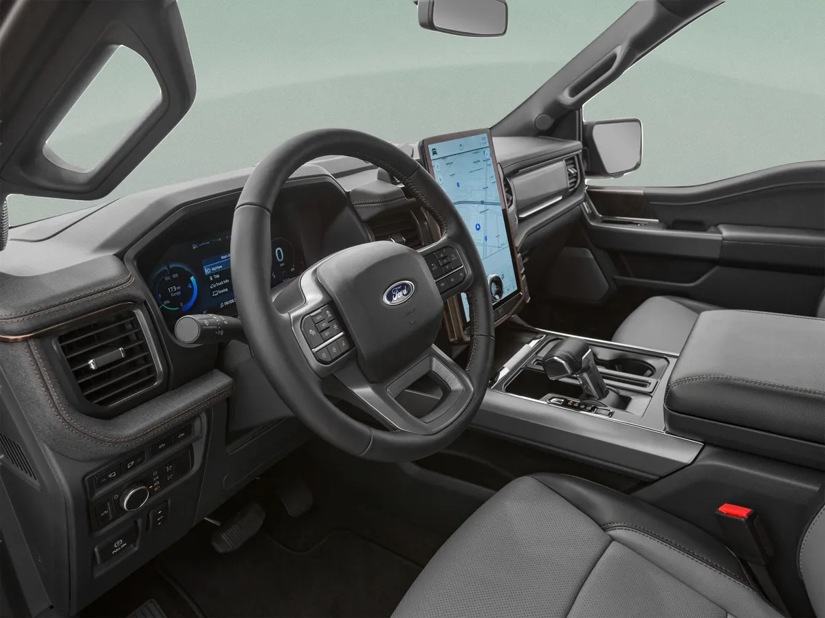 2023 Ford F-150 Lightning LARIAT thumbnail 40