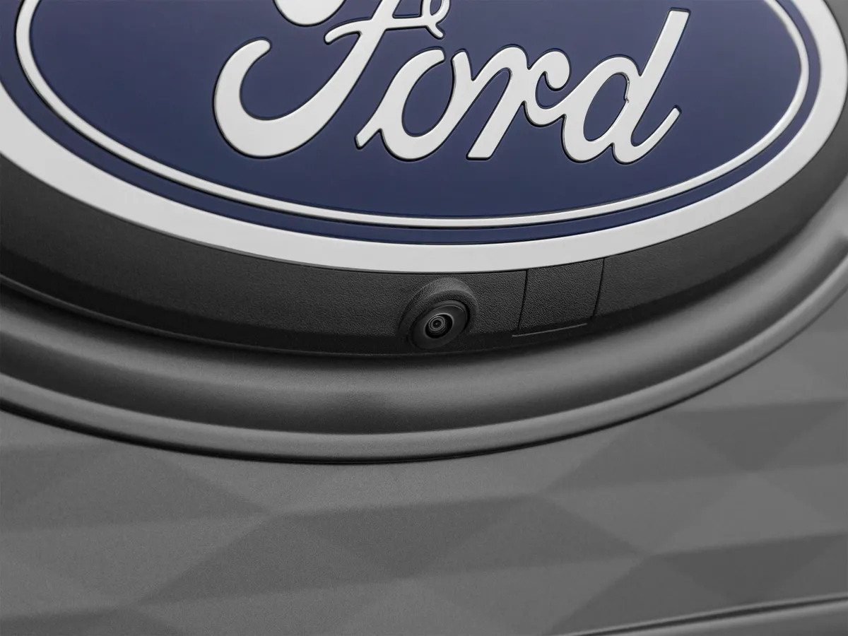 2023 Ford F-150 Lightning LARIAT thumbnail 54