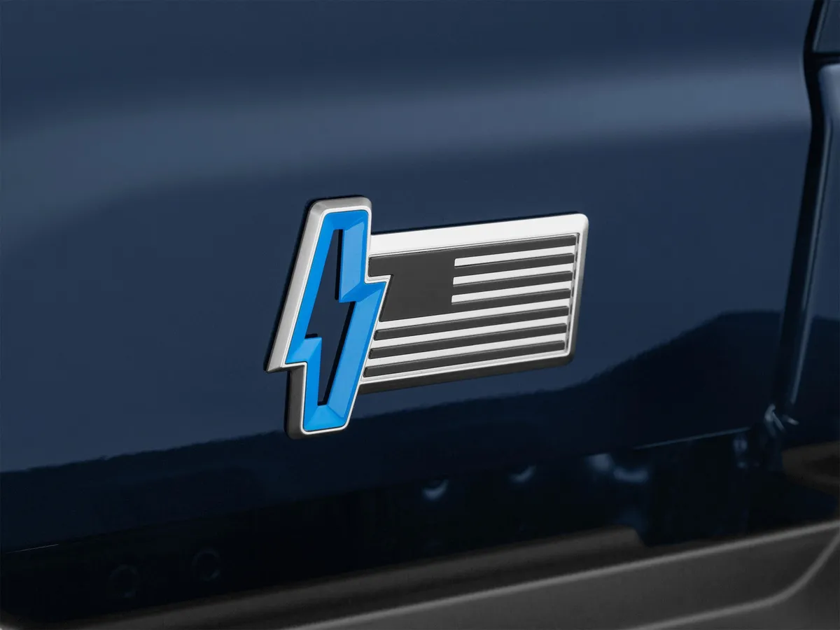 2023 Ford F-150 Lightning LARIAT thumbnail 56