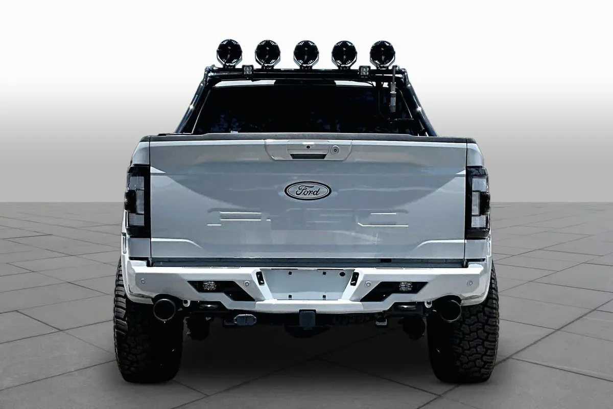2023 Ford F-150 Raptor thumbnail 5