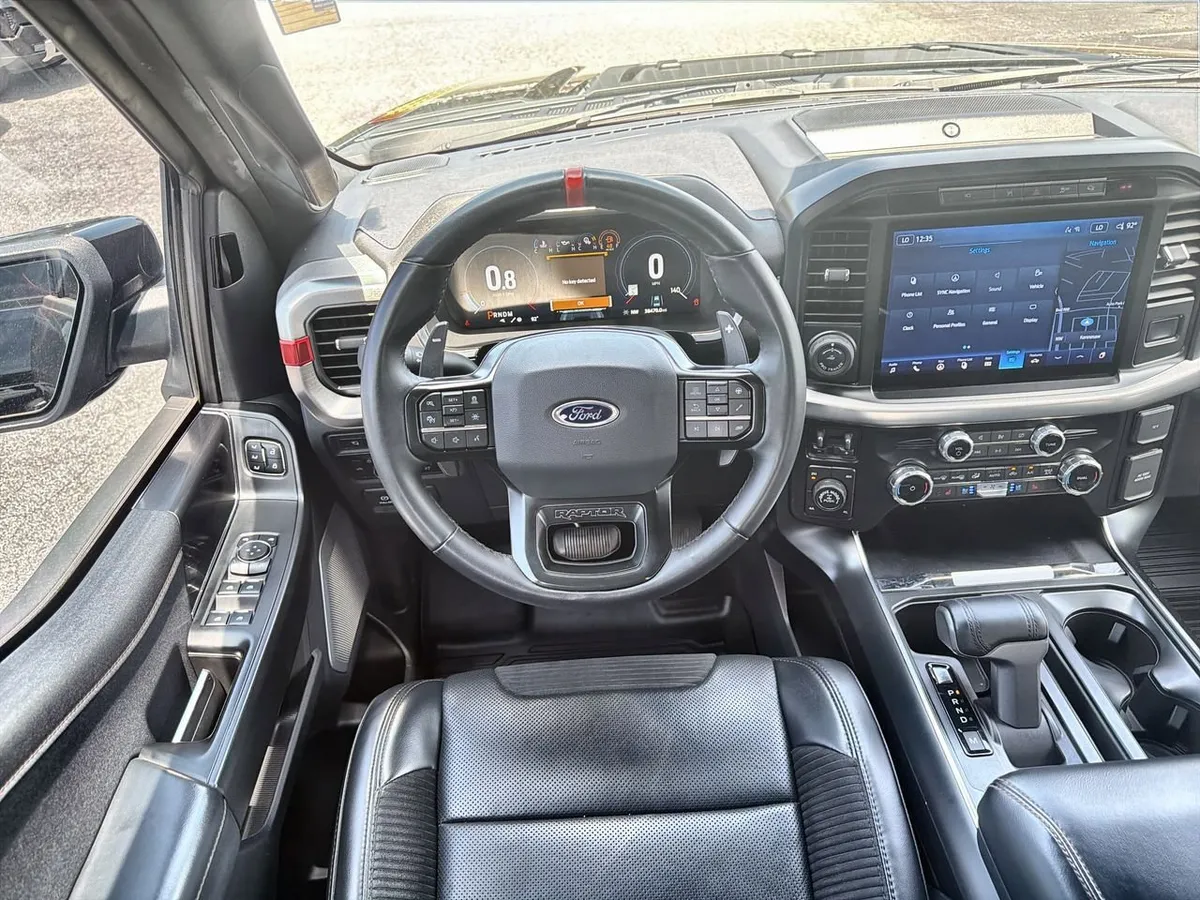2023 Ford F-150 Raptor thumbnail 10