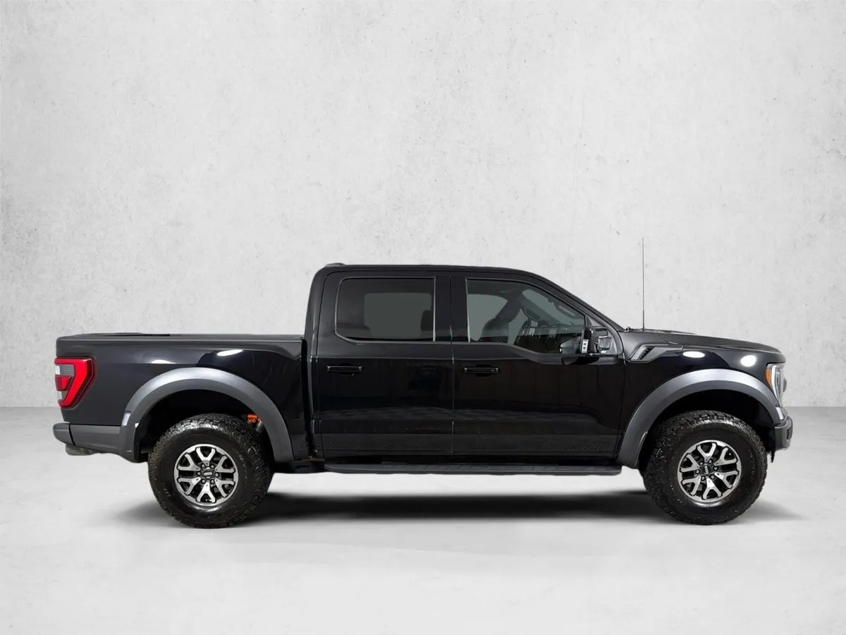 2023 Ford F-150 Raptor thumbnail 4