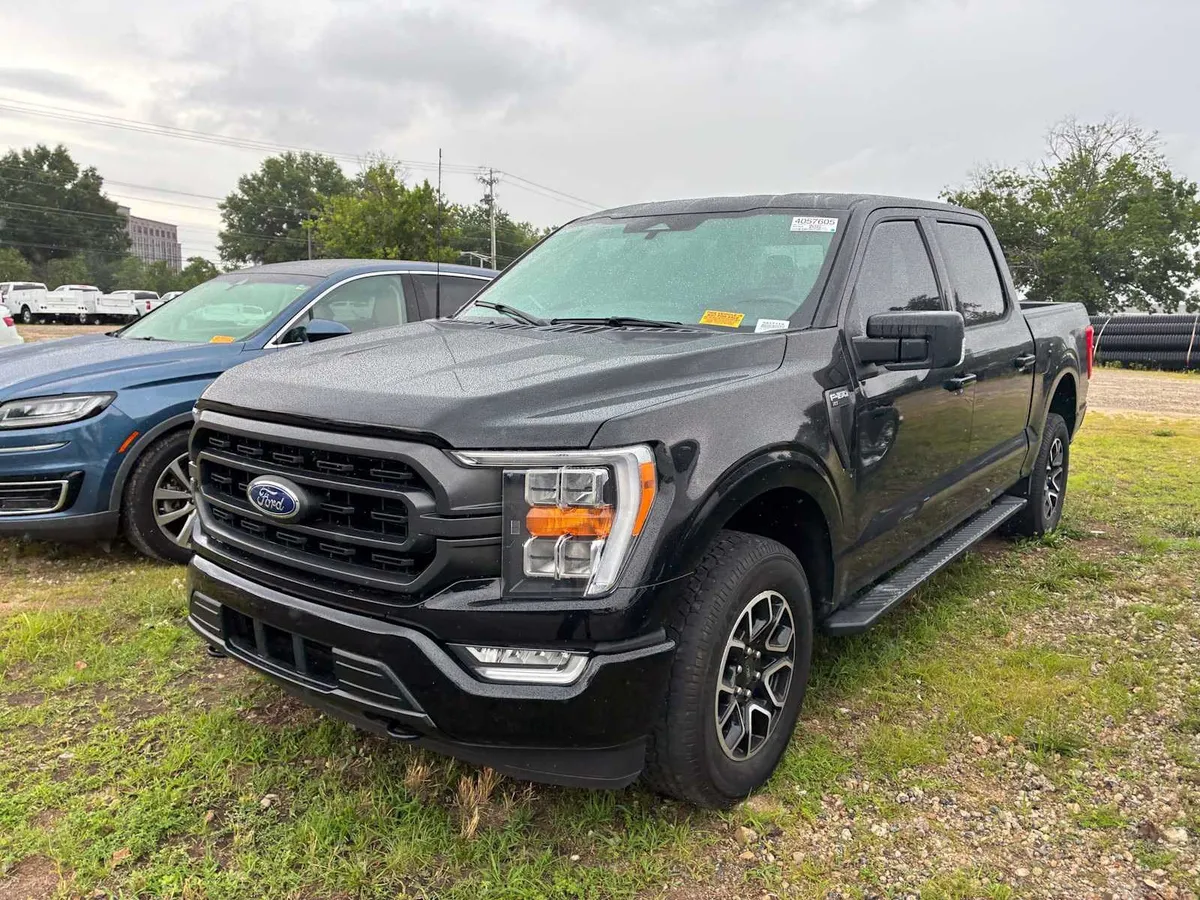 2023 Ford F-150 XL thumbnail 2