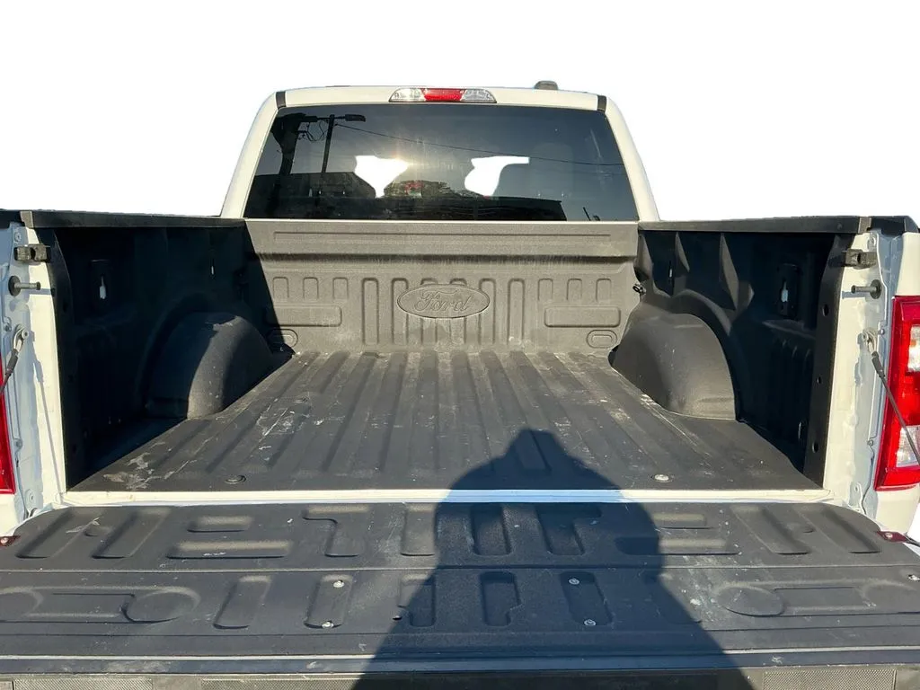 2023 Ford F-150 XL thumbnail 24