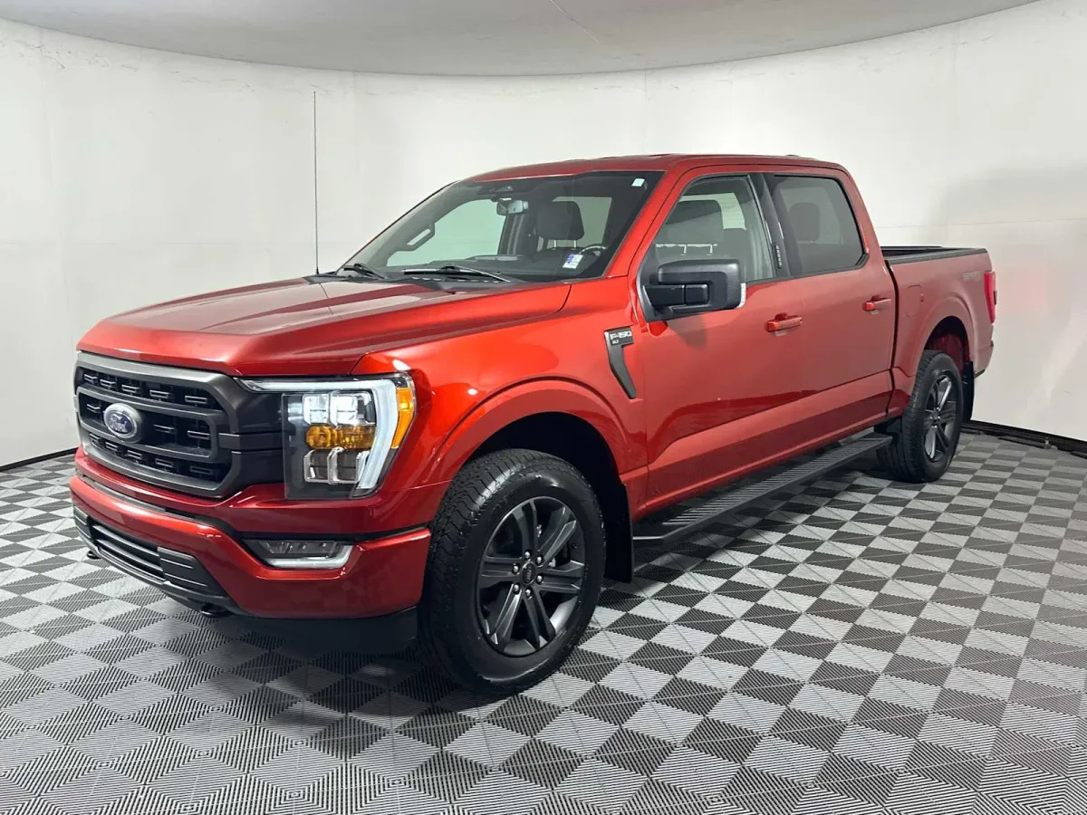 2023 Ford F-150 XLT thumbnail 6
