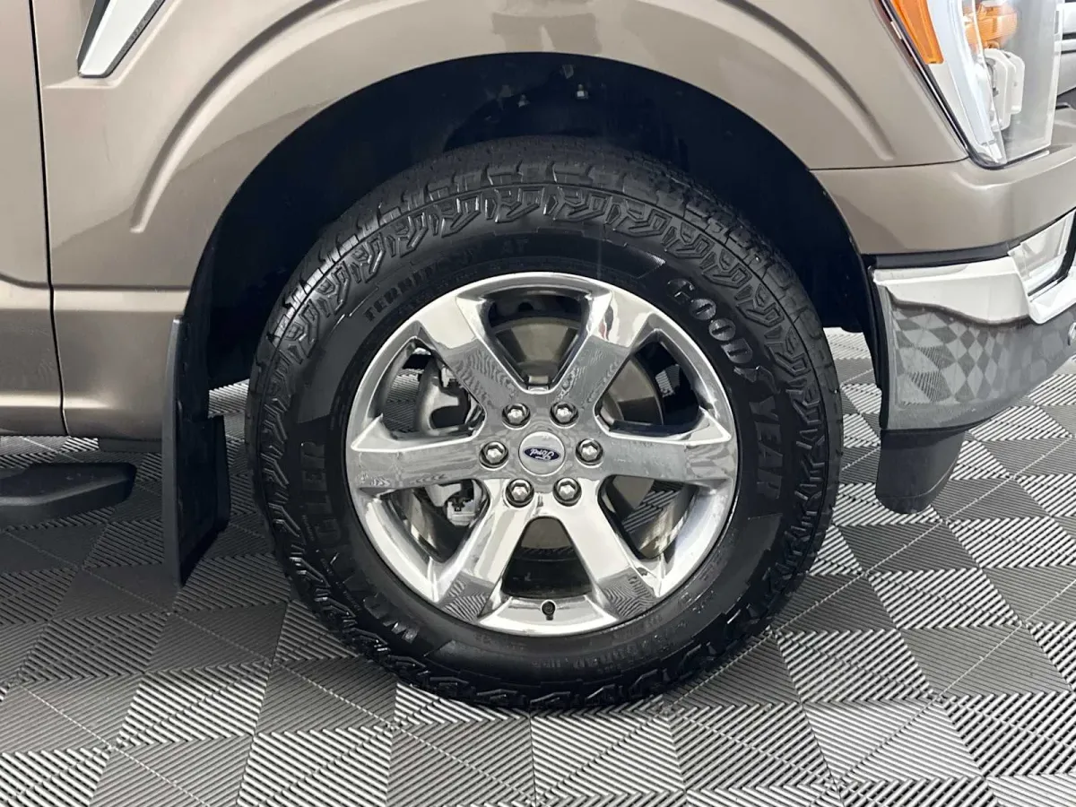 2023 Ford F-150 XLT thumbnail 19