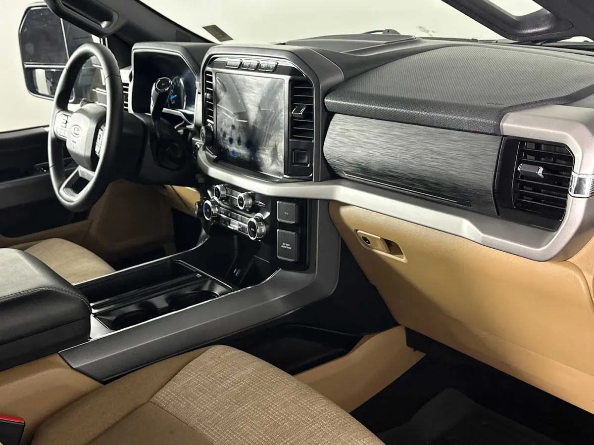 2023 Ford F-150 XLT thumbnail 22