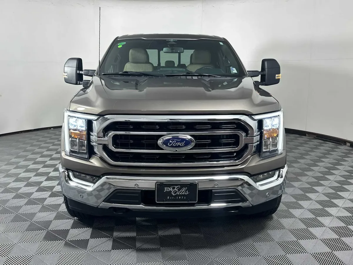 2023 Ford F-150 XLT thumbnail 3
