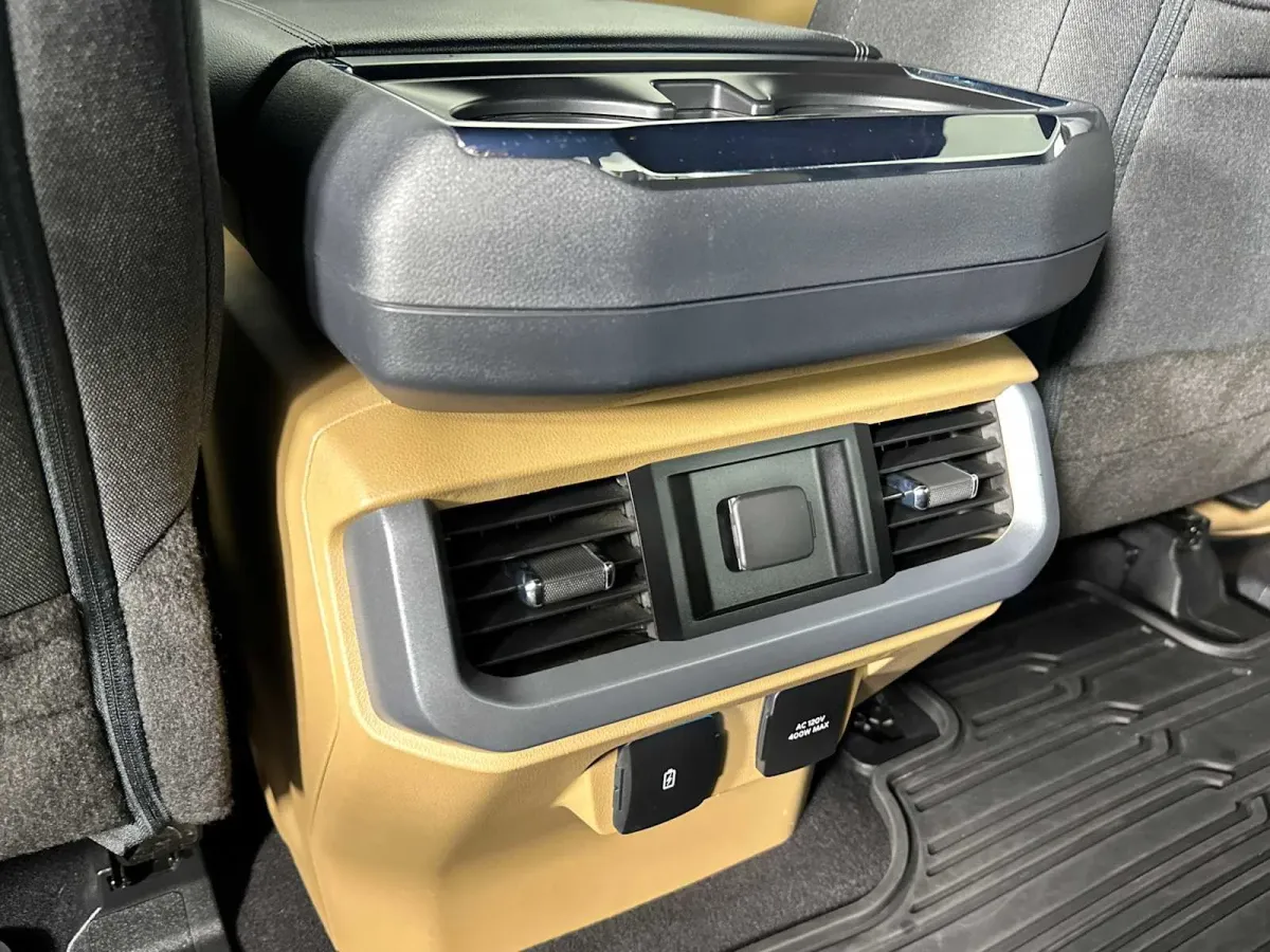 2023 Ford F-150 XLT thumbnail 31