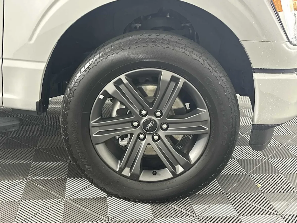 2023 Ford F-150 XLT thumbnail 13