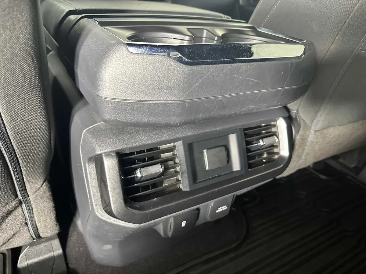 2023 Ford F-150 XLT thumbnail 18