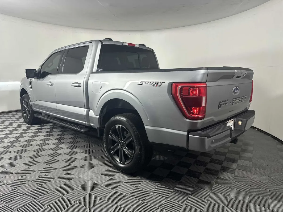 2023 Ford F-150 XLT thumbnail 10
