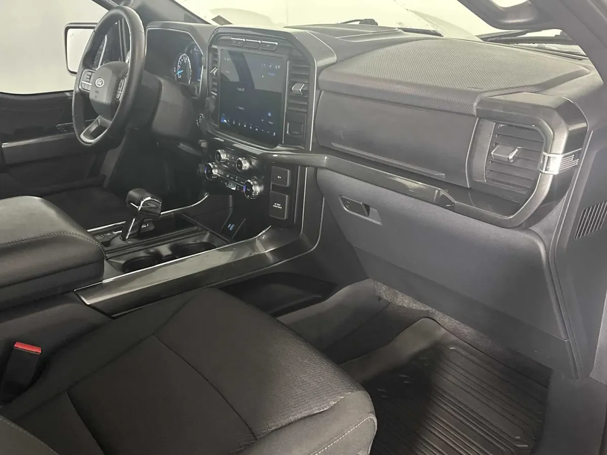 2023 Ford F-150 XLT thumbnail 23
