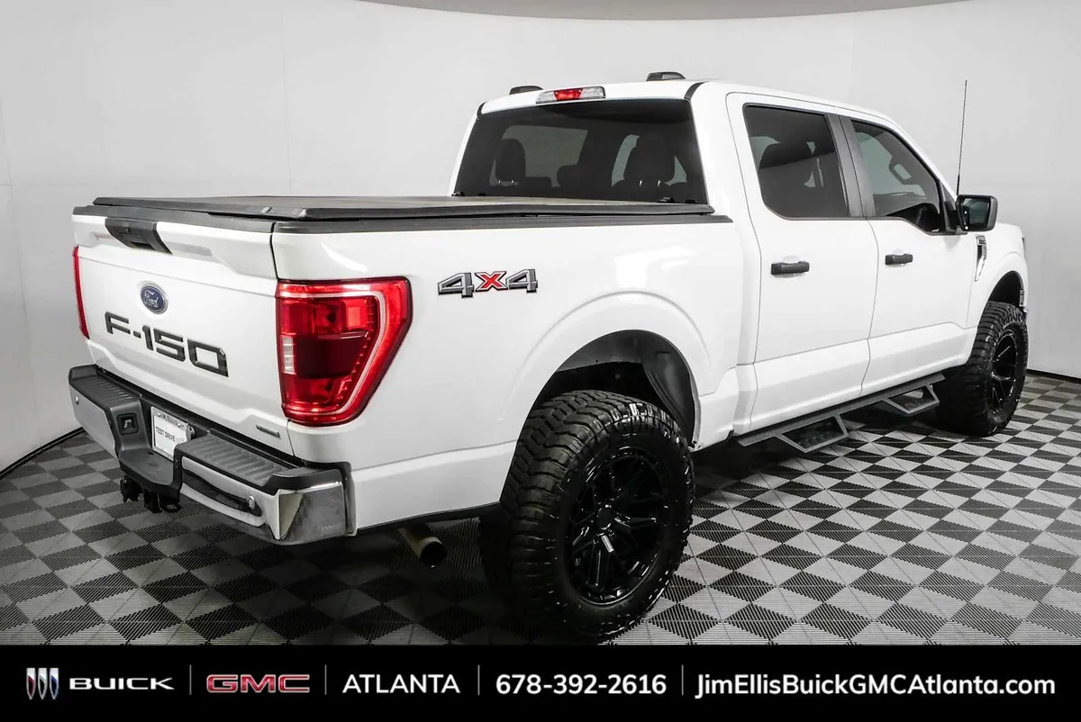 2023 Ford F-150 XLT thumbnail 3