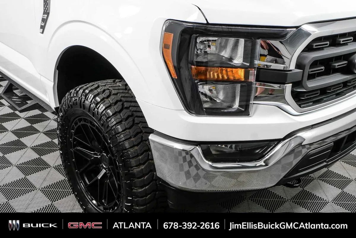 2023 Ford F-150 XLT thumbnail 32