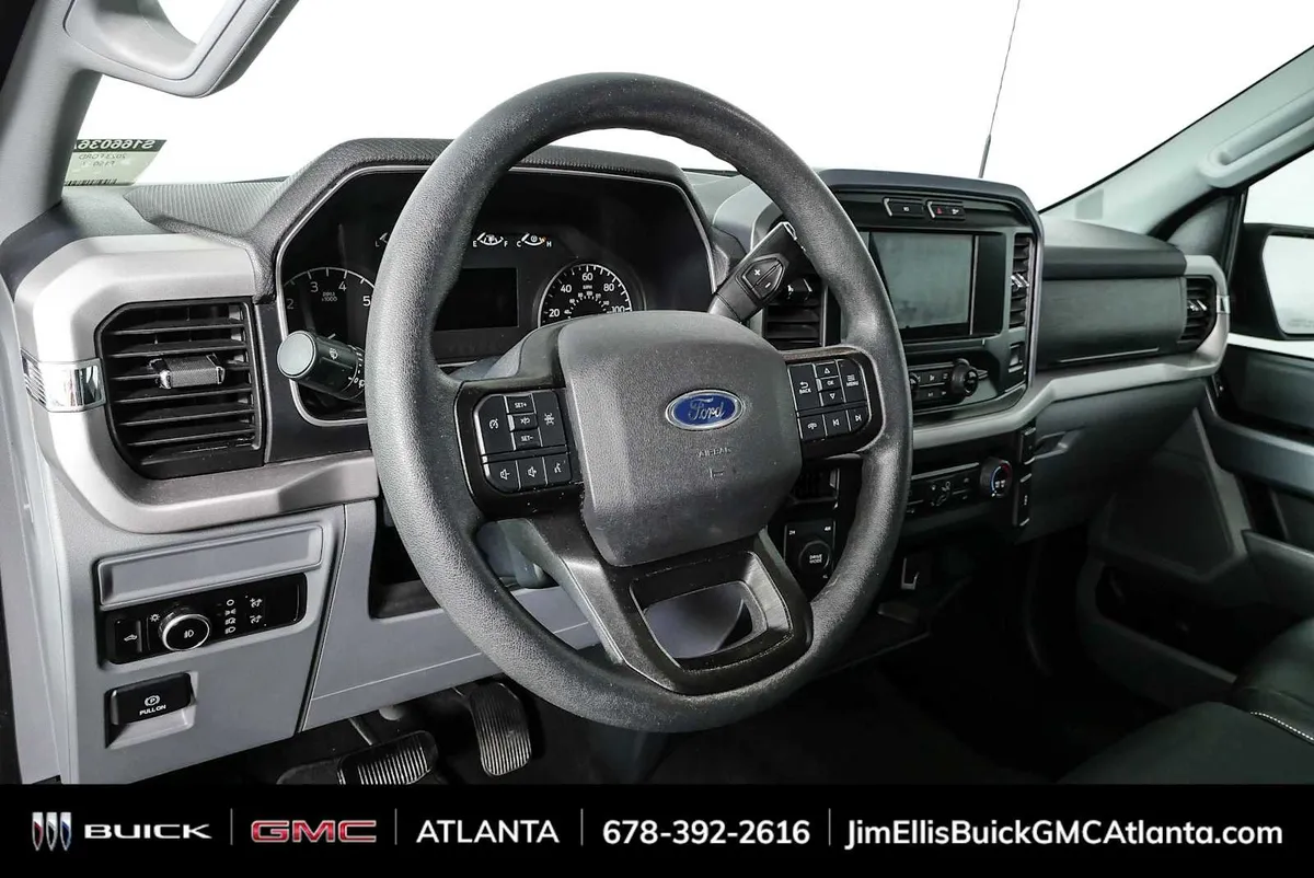 2023 Ford F-150 XLT thumbnail 4