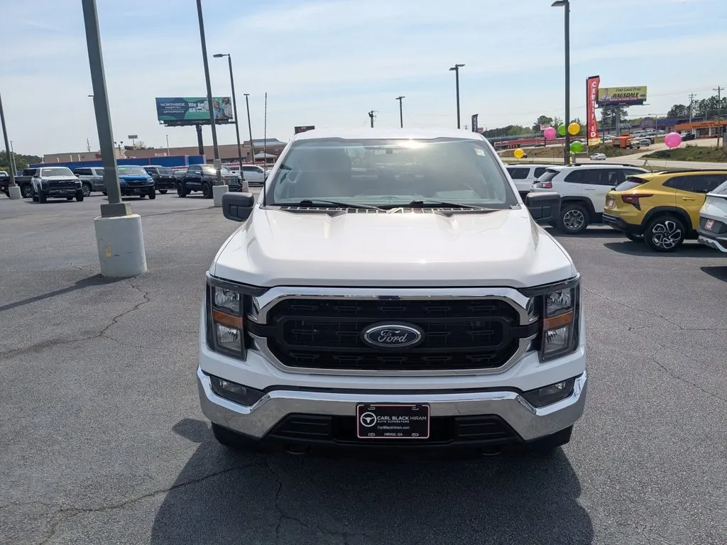 2023 Ford F-150 XLT thumbnail 2