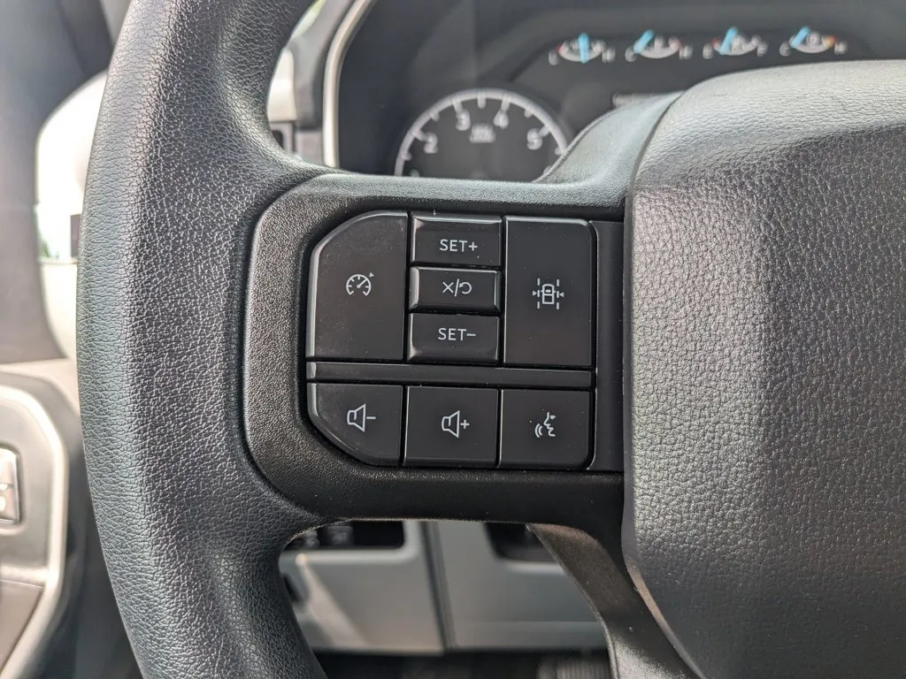 2023 Ford F-150 XLT thumbnail 20