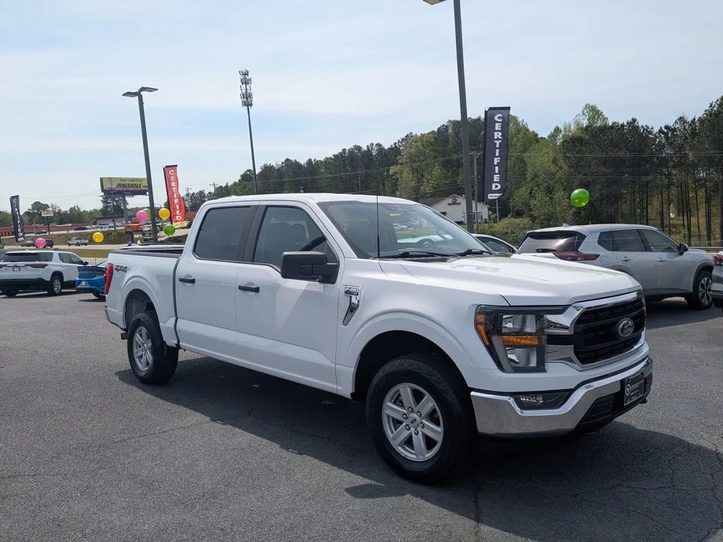 2023 Ford F-150 XLT thumbnail 3