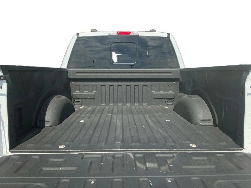 2023 Ford F-150 XLT thumbnail 24