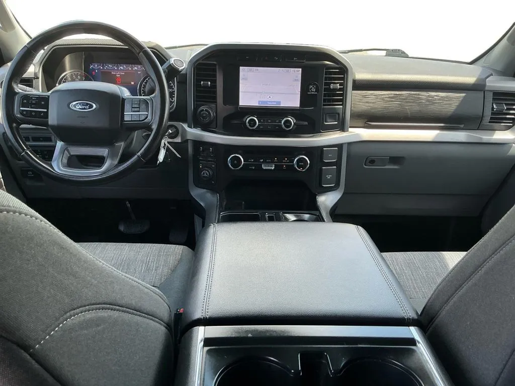 2023 Ford F-150 XLT thumbnail 17