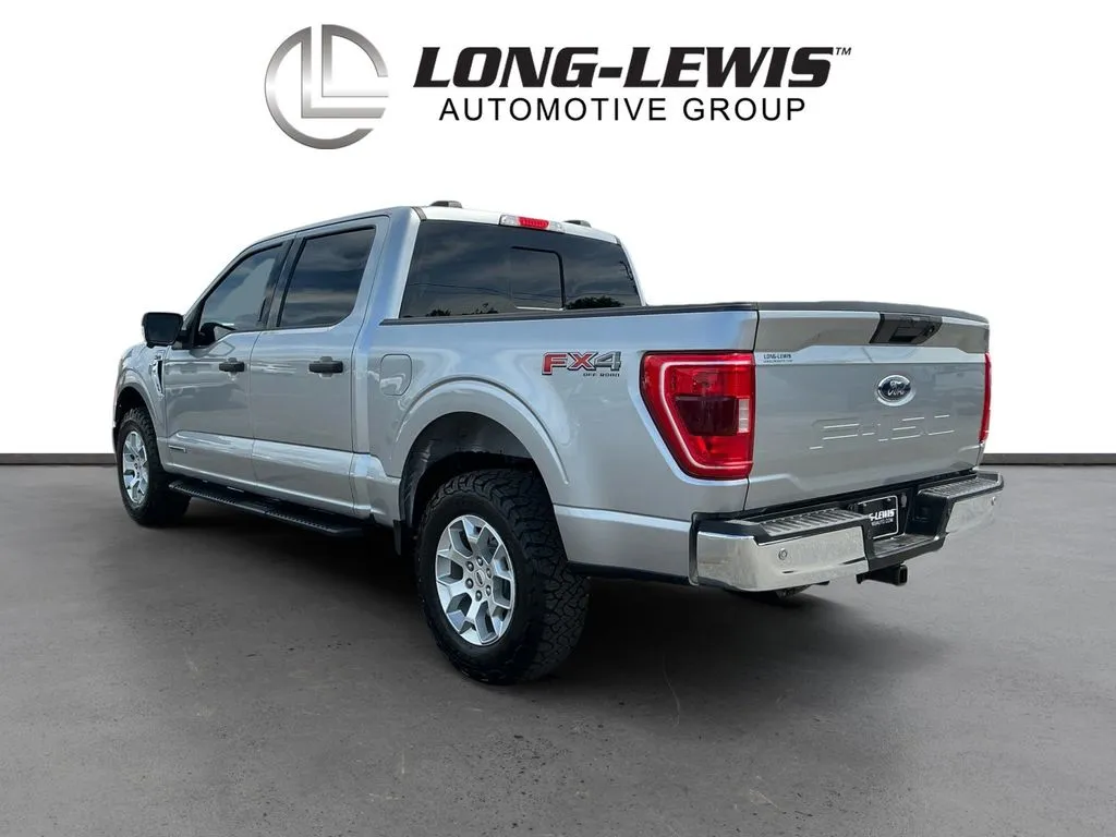 2023 Ford F-150 XLT thumbnail 4
