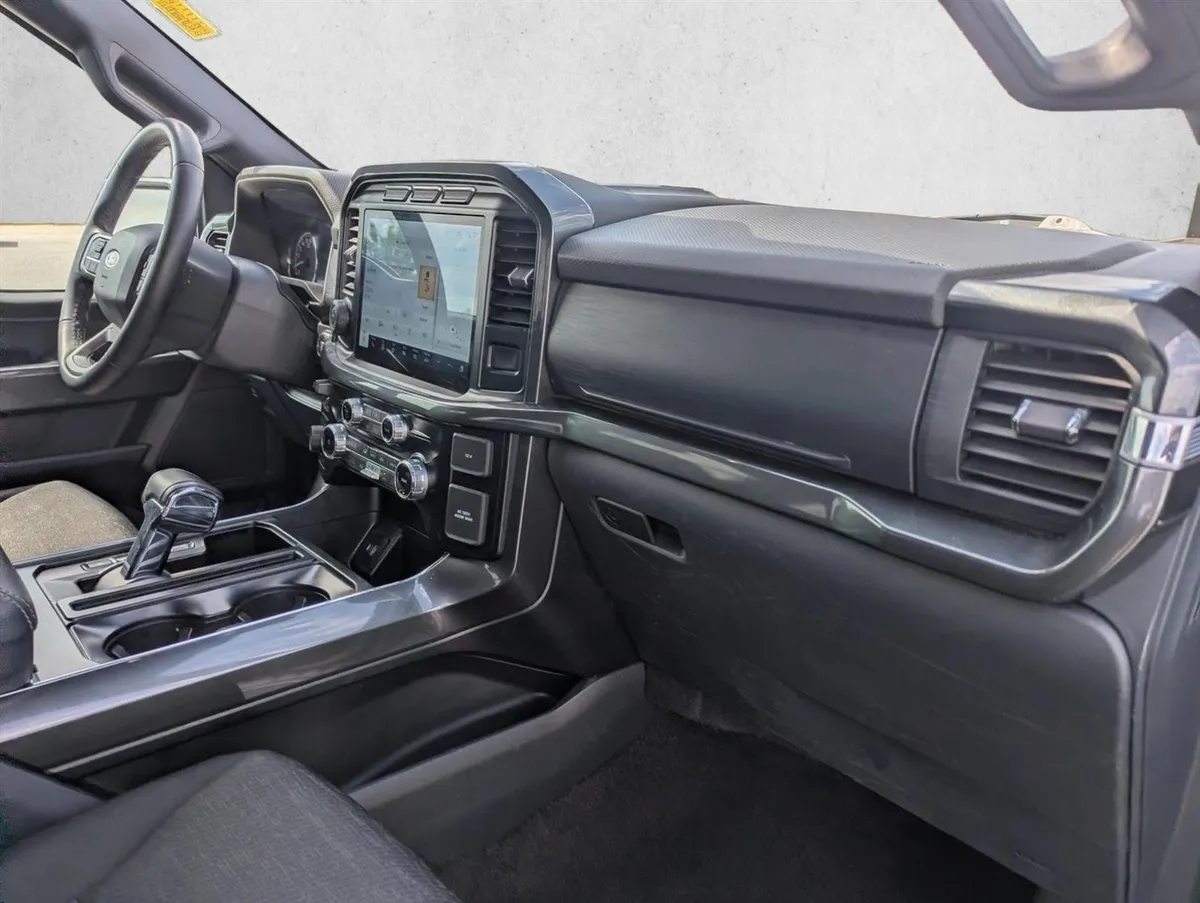 2023 Ford F-150 XLT thumbnail 26
