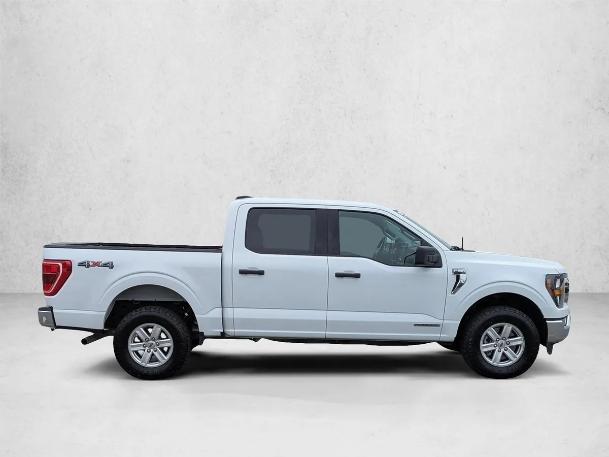 2023 Ford F-150 XLT thumbnail 4