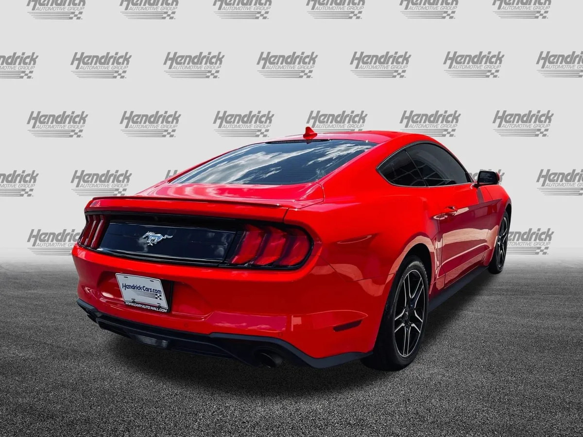 2023 Ford Mustang EcoBoost Premium thumbnail 10