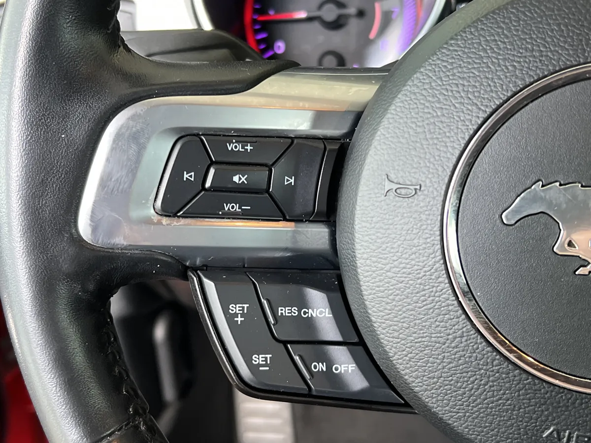 2023 Ford Mustang EcoBoost Premium thumbnail 19