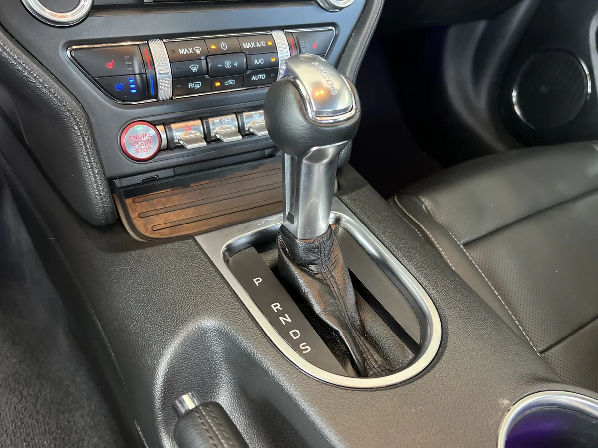 2023 Ford Mustang EcoBoost Premium thumbnail 26
