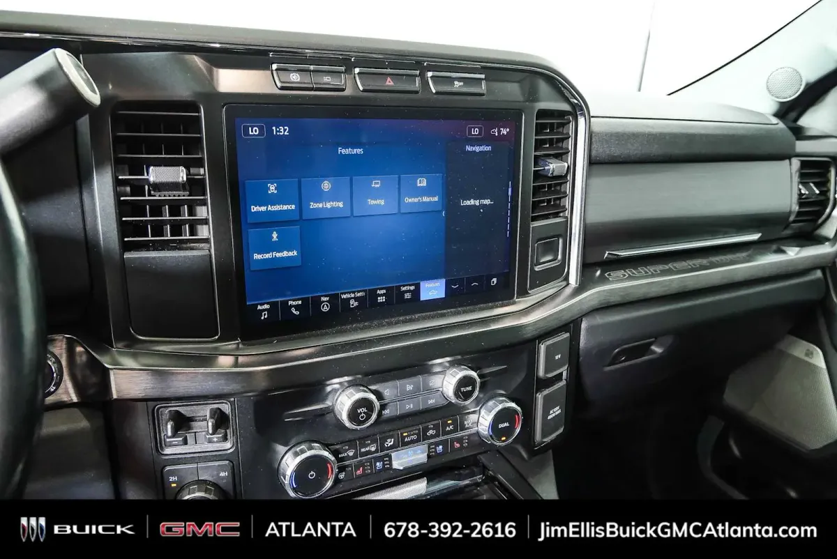 2023 Ford Super Duty F-250 Pickup LARIAT thumbnail 13