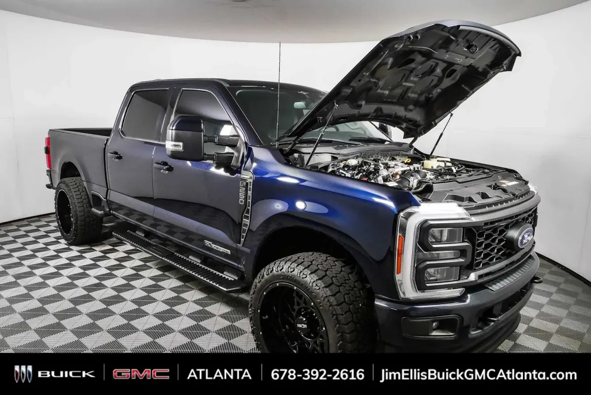 2023 Ford Super Duty F-250 Pickup LARIAT thumbnail 33