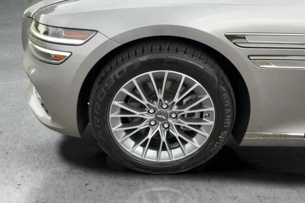 2023 Genesis G80 2.5T thumbnail 24