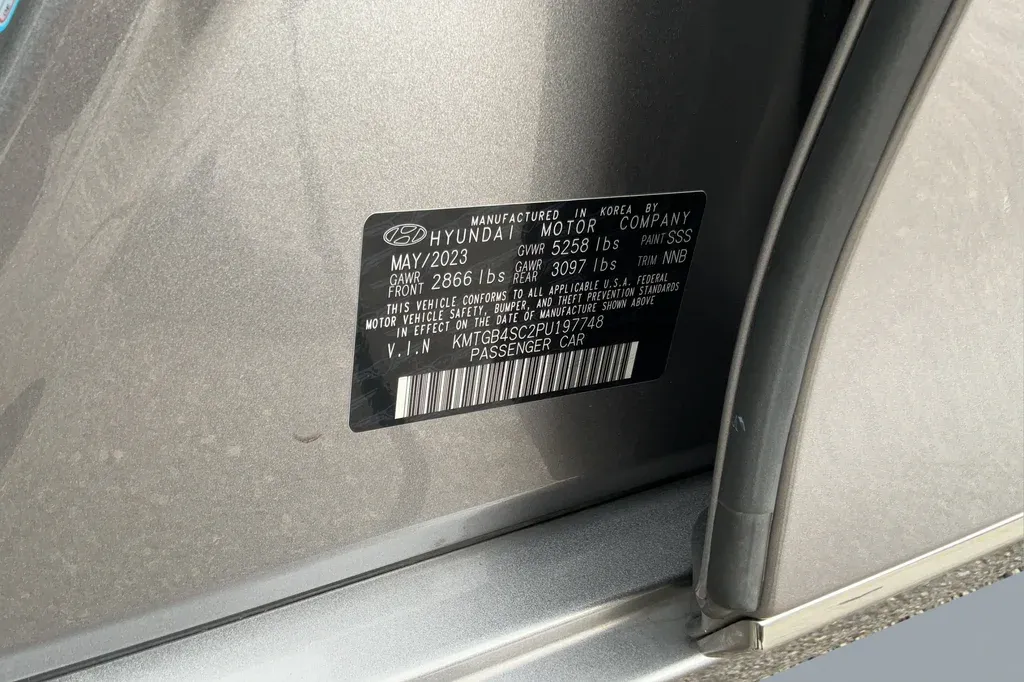2023 Genesis G80 2.5T thumbnail 26
