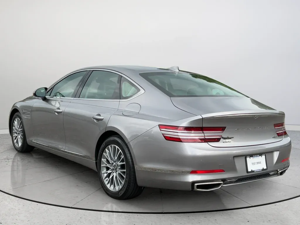 2023 Genesis G80 2.5T thumbnail 9