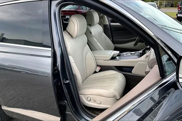2023 Genesis GV80 2.5T thumbnail 27